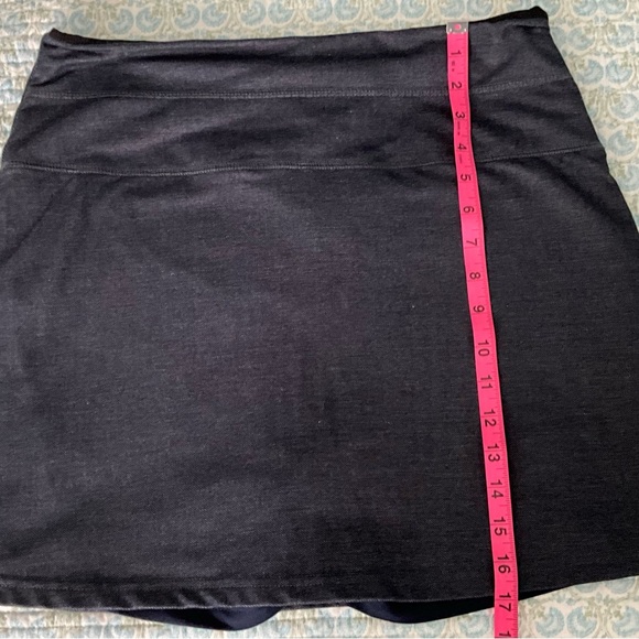 TeezHer Dark Denim Pull On Skort Pickleball Golf Size- Large - Picture 4 of 5